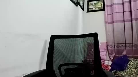 himuhimu22 online show from February 16, 2026, 4:03 pm