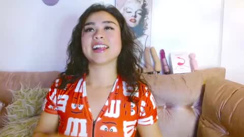 Snapshot of hinataleecs chatting on January 5, 2025, 4:14 am hinata lee online show from January 5, 2025, 4:14 am