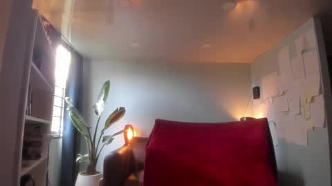 Hinnata online show from September 10, 2025, 5:13 pm