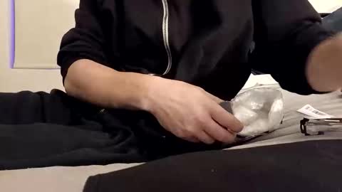 Snapshot of hipulse chatting on October 5, 2025, 5:00 pm Hipulse online show from October 5, 2025, 5:00 pm