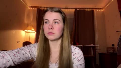 I am Amy ntmu Lets hit 10 Thumbs Up together online show from February 17, 2026, 3:19 pm