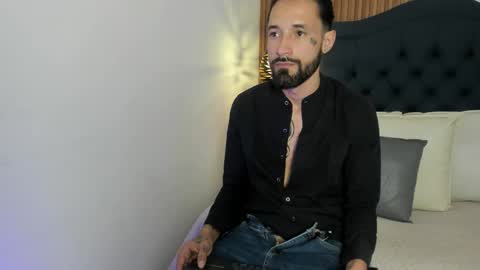 Hisoka online show from February 5, 2026, 8:13 pm