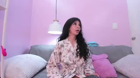 Snapshot of hiyakasudere chatting on April 28, 2026, 2:27 am hiyakasudere online show from April 28, 2026, 2:27 am