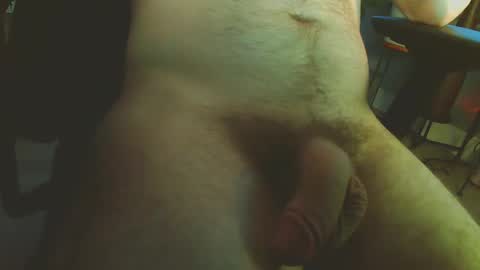 Snapshot of hockeybrad92 chatting on March 10, 2025, 10:59 am Hairy Hockey Player 92 online show from March 10, 2025, 10:59 am