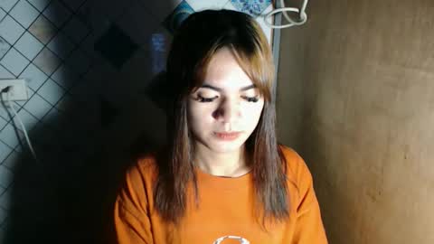 Snapshot of hoelykarina chatting on February 23, 2026, 8:06 pm Karina3 online show from February 23, 2026, 8:06 pm