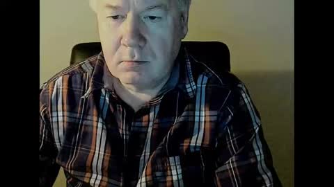 Snapshot of holgerhb53 chatting on February 24, 2025, 4:04 pm Holger online show from February 24, 2025, 4:04 pm