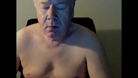 Snapshot of holgerhb53 chatting on March 12, 2025, 2:23 pm Holger online show from March 12, 2025, 2:23 pm