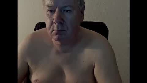 Snapshot of holgerhb53 chatting on September 20, 2025, 2:18 pm Holger online show from September 20, 2025, 2:18 pm