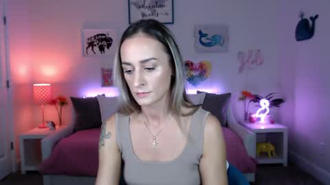 Holi Hurricane online show from October 9, 2025, 1:36 am