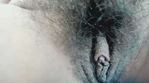 Snapshot of holly0550 chatting on January 18, 2025, 6:32 pm holly... online show from January 18, 2025, 6:32 pm