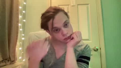 Snapshot of holly23hopefull chatting on December 25, 2024, 4:33 am Hollys Drive threw Side Of CB. online show from December 25, 2024, 4:33 am