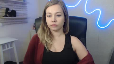 Snapshot of holly_bb95 chatting on January 20, 2025, 10:40 am Holly online show from January 20, 2025, 10:40 am