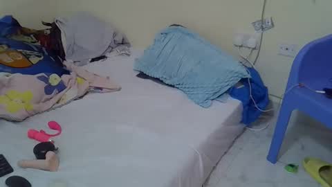 Snapshot of holly_molly11 chatting on September 15, 2025, 9:09 am holly molly11 online show from September 15, 2025, 9:09 am