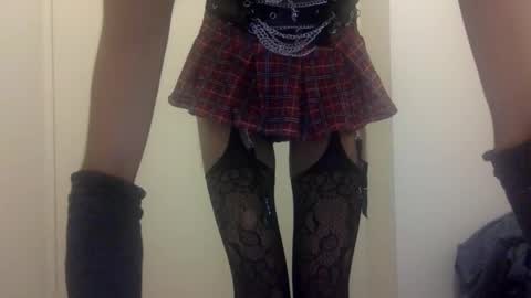 EDGED DICK online show from April 13, 2026, 5:40 pm