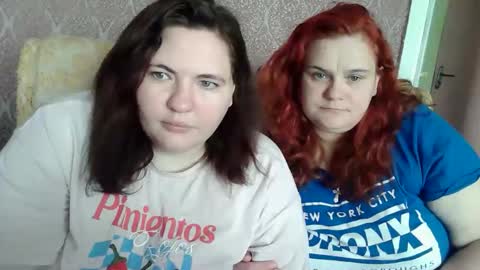 HollyXEva online show from April 8, 2026, 8:25 am