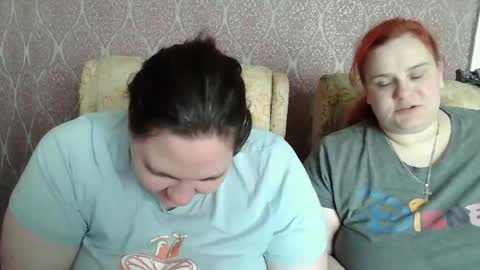 HollyXEva online show from April 12, 2026, 9:03 am