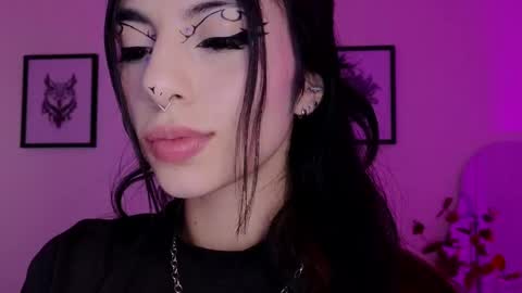 Snapshot of hollyxx_ chatting on May 28, 2026, 6:00 am holly online show from May 28, 2026, 6:00 am