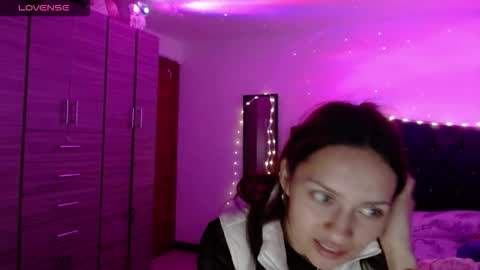 Juli online show from September 18, 2025, 2:57 am