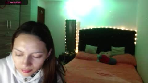 Juli online show from October 17, 2025, 4:15 am