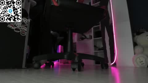 holy_mistresss online show from March 27, 2026, 9:53 am