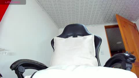 Holly online show from April 13, 2026, 7:19 pm