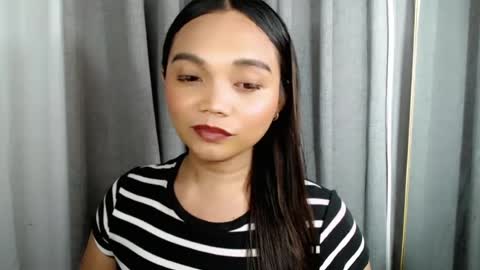 Snapshot of holy_shine chatting on August 6, 2026, 8:44 pm Bella online show from August 6, 2026, 8:44 pm