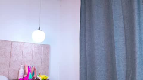 Snapshot of holy_un chatting on May 11, 2026, 12:55 pm Ariana Mora online show from May 11, 2026, 12:55 pm
