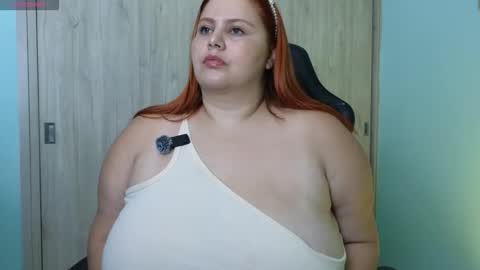 Snapshot of holybeauty_ chatting on May 2, 2026, 1:10 am Jam online show from May 2, 2026, 1:10 am