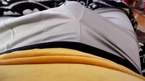 holycannoli123 online show from November 12, 2025, 2:06 pm