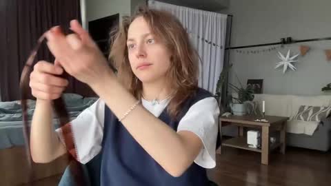 dori not holy get my tg channel with link from description under last photo online show from February 26, 2026, 12:15 pm