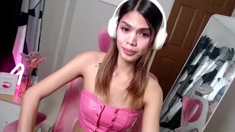 Snapshot of holymary_69 chatting on February 27, 2025, 2:21 pm Patricia online show from February 27, 2025, 2:21 pm