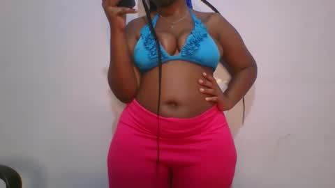 honey_beb online show from October 31, 2025, 6:42 pm