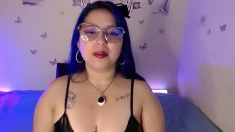 Snapshot of honey_buns_1 chatting on September 16, 2025, 11:44 am mimi online show from September 16, 2025, 11:44 am