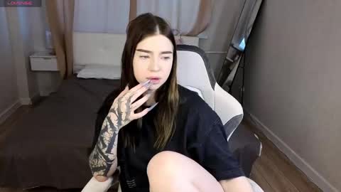 Honey online show from May 27, 2026, 1:57 am