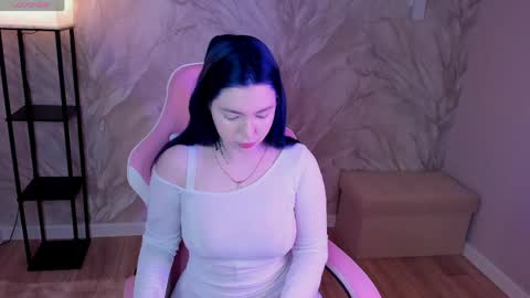 Honey online show from June 9, 2026, 2:01 am
