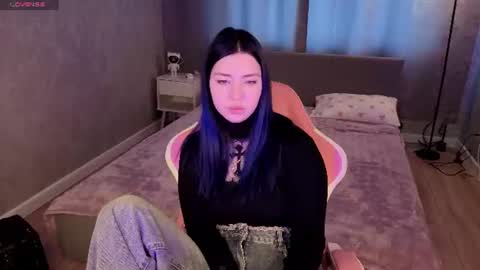 Honey online show from June 18, 2026, 1:28 am