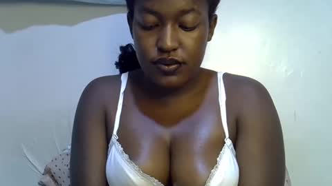 Snapshot of honey_dropp1 chatting on May 29, 2026, 7:01 pm honey_dropp1 online show from May 29, 2026, 7:01 pm
