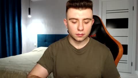 Wolfy online show from December 30, 2024, 12:22 am