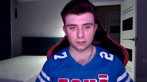 Wolfy online show from March 11, 2025, 11:26 pm