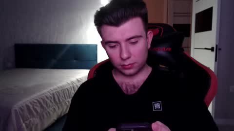 Wolfy online show from December 14, 2025, 1:00 am