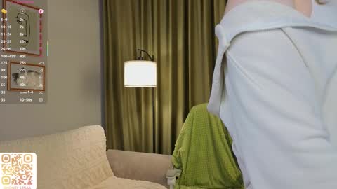 Lina online show from February 27, 2026, 8:09 pm