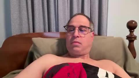 Snapshot of honey_man14 chatting on February 17, 2026, 12:34 pm honey_man14 online show from February 17, 2026, 12:34 pm