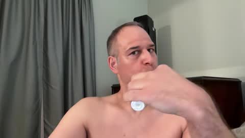 Snapshot of honey_man14 chatting on March 21, 2026, 11:48 am honey_man14 online show from March 21, 2026, 11:48 am