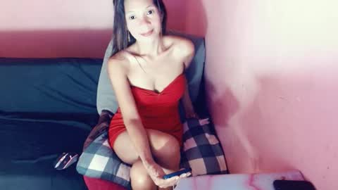 honey_mollyxx online show from November 3, 2025, 2:24 am