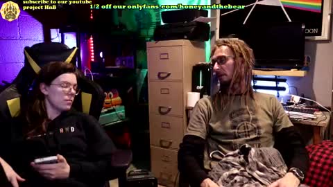 Honey and Bear online show from February 21, 2025, 3:23 am