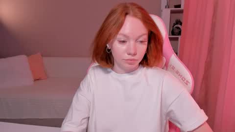 honeyautumn online show from February 18, 2025, 2:59 am