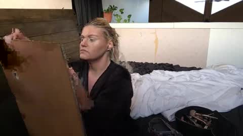 honeybuhnny online show from March 6, 2026, 1:35 am