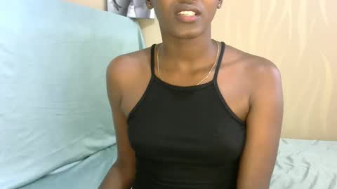 Snapshot of honeypie78 chatting on October 4, 2025, 11:19 am Becky online show from October 4, 2025, 11:19 am