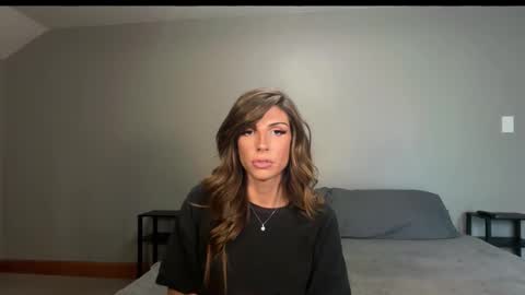 Snapshot of honeyvelourts chatting on March 2, 2026, 9:21 pm HoneyVelourTS online show from March 2, 2026, 9:21 pm