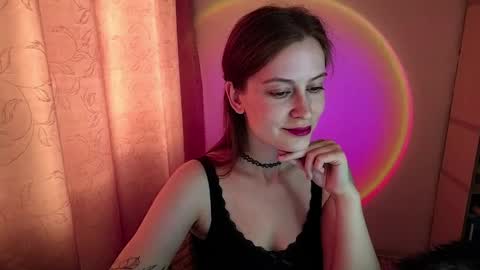 Snapshot of honeyy_bun chatting on May 6, 2026, 11:15 am honeyy_bun online show from May 6, 2026, 11:15 am